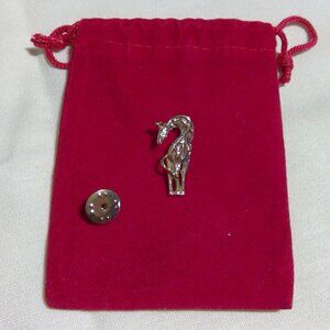 Gold Mini Giraffe Pin Lapel Pin - Mint Condition - Save $
